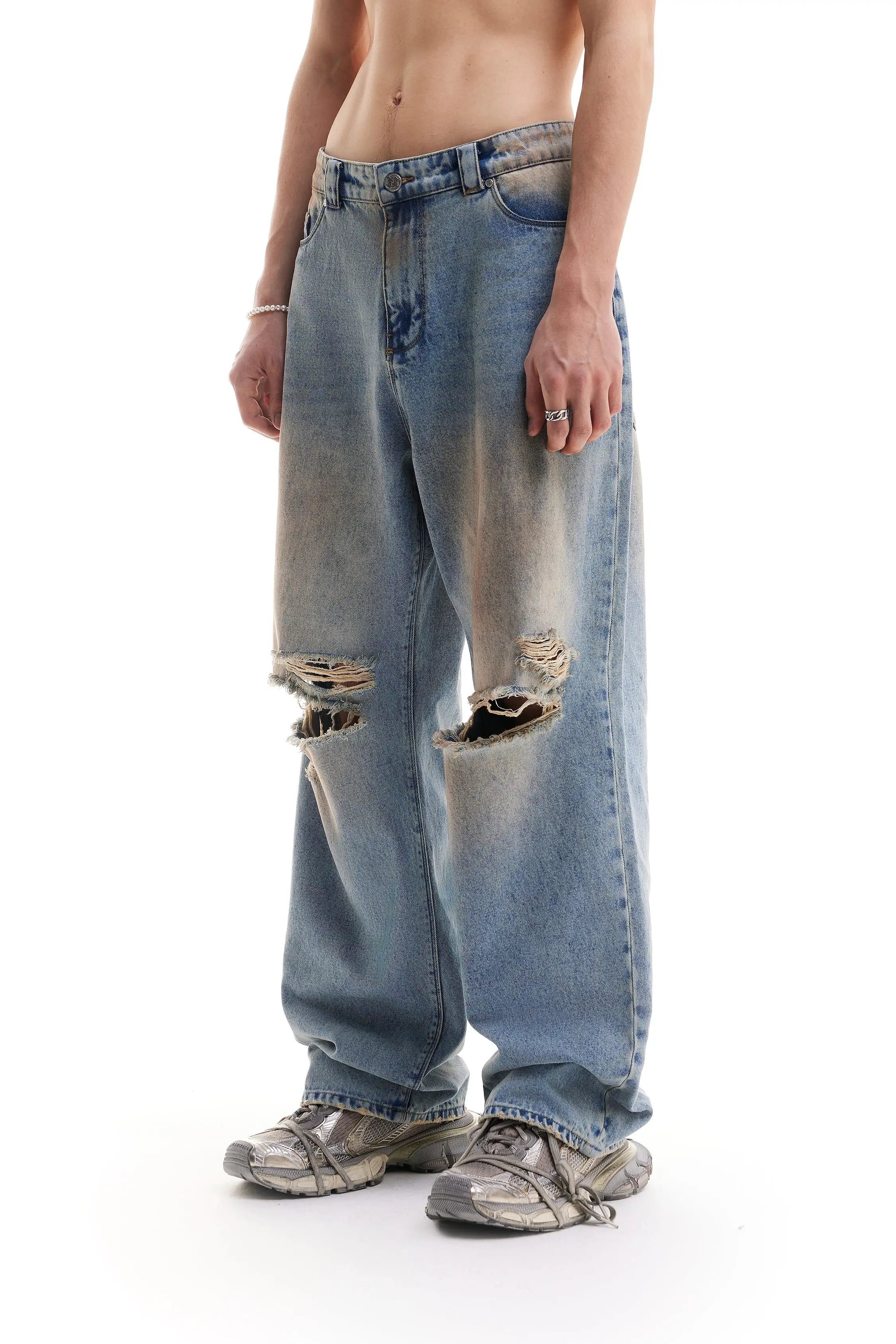 HEAVY BAGGY DISTRESSED DENIM  SAND WASHED DIRT WASH