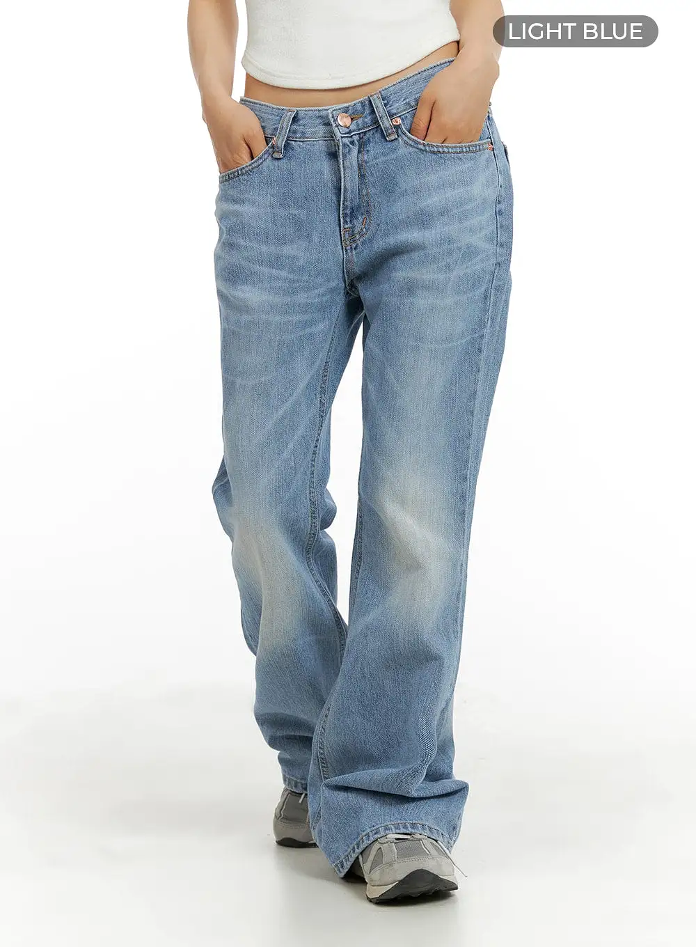 Light Washed Bootcut Jeans CM426