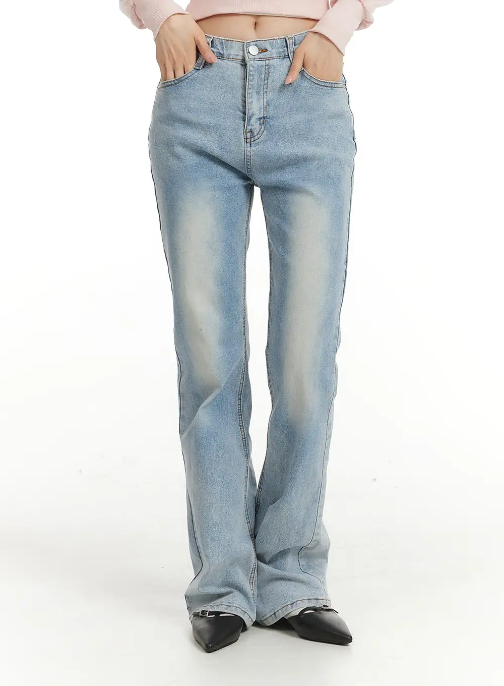 Light Washed Bootcut Jeans OF427