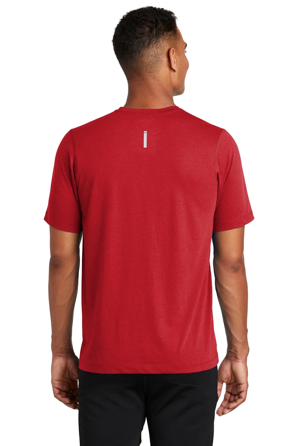 OGIO ENDURANCE Men's Peak Tee. OE336