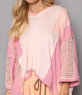 Oversize High Low Contrast V-Neck 3/4 Sleeve Top